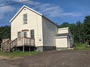 121 Carlson Rd, Negaunee, MI 49866