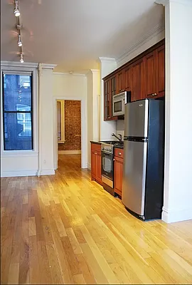 Rented by Nest Seekers International | media 10