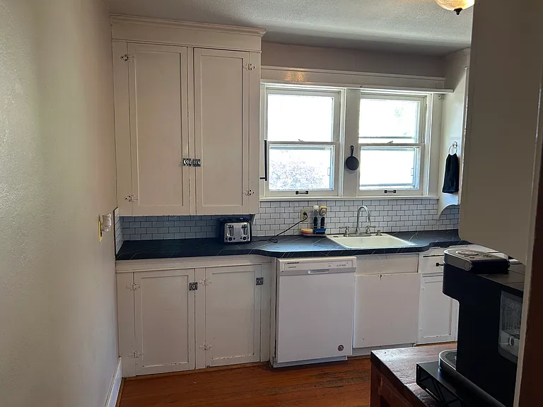 1421 N 7th St — Photo 14
