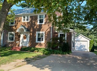 710 N 24th St, Quincy, IL 62301