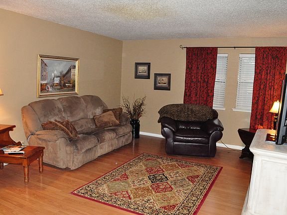 2nd image of 4659 Briarwood Dr