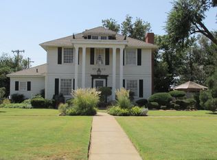 1701 W 7th St, Plainview, TX 79072