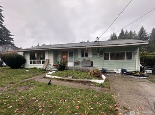 2108 NE Bellpark Dr, Bremerton, WA 98310