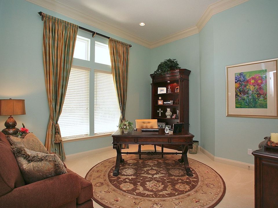 Private Study (bedroom 5)
