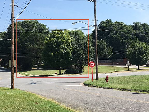 4th image of 142 W Garrison Blvd