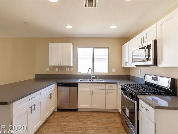 5th image of 4962 Perrone Ave