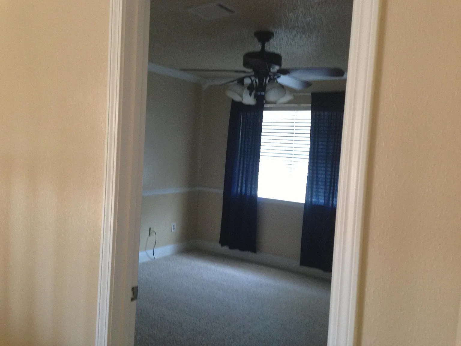 3 bed, 1800 sqft, $1,400 — Photo 4