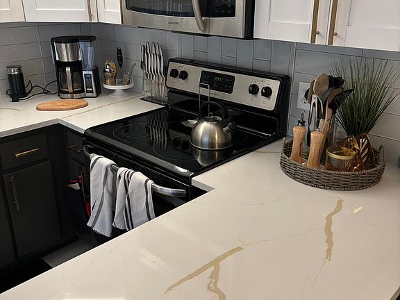 2nd image of 3315 Spanish Wells Dr