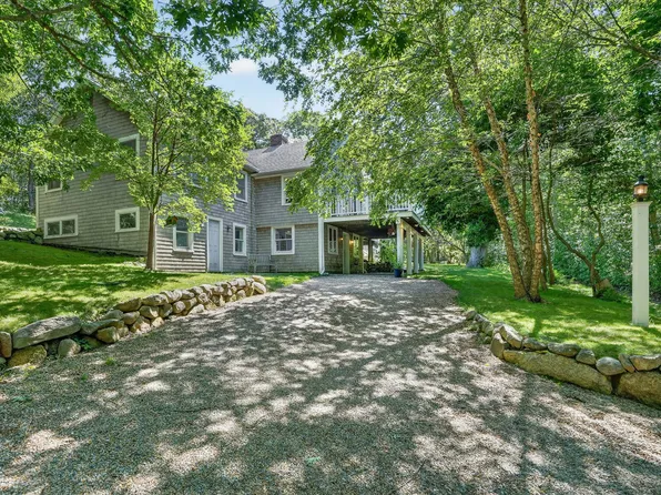 220 North Rd, Chilmark, MA 02535