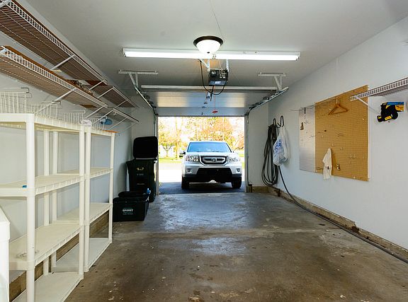 3rd image of 9447 Brockton Ln #C1