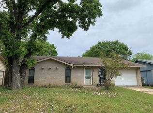 1101 Elmwood Dr, Lewisville, TX 75067