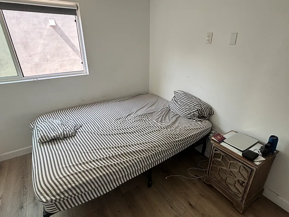 2302 1/2 Hauser Blvd #2/1