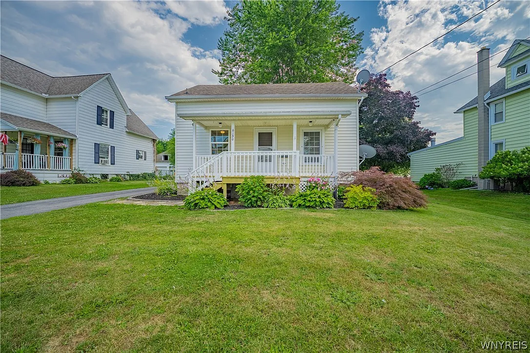 6130 East Ave photo 1