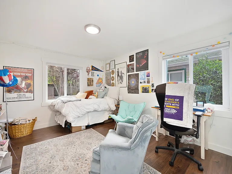 532 Oeste Dr — Photo 8