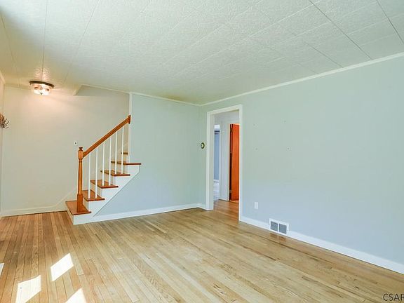 5th image of 48 Wyoming St