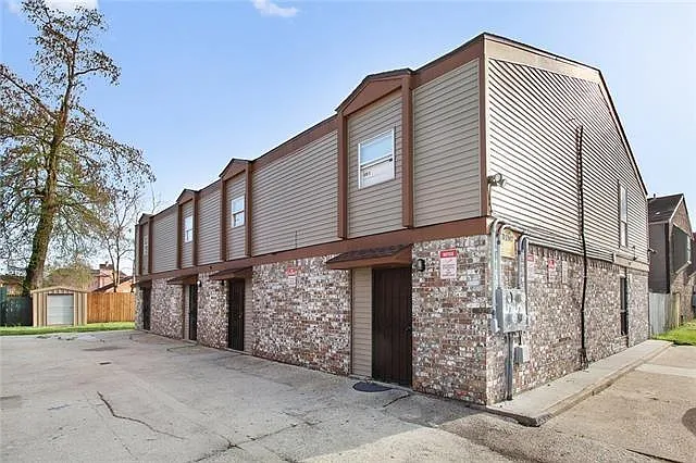 Building Photo - 5997 Tullis Dr #B