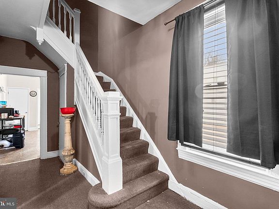 5th image of 1542 Appleton St