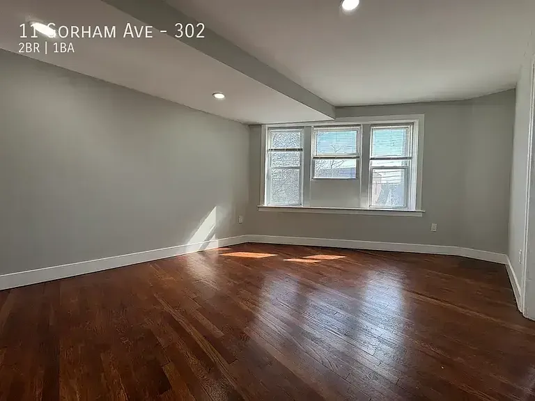 11 Gorham Ave #302 — Photo 6