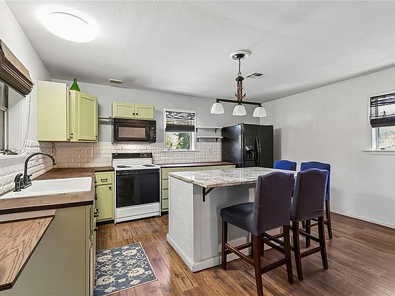 5th image of 541 Mathew St