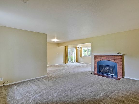 2nd image of 1075 McBain Ave