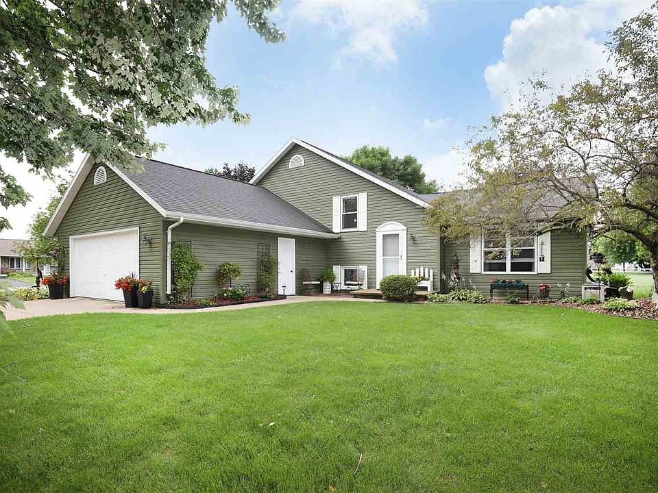 1st image of W6475 Lilac Ln