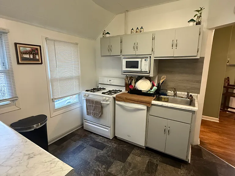 814 Beechwood Ave — Photo 5