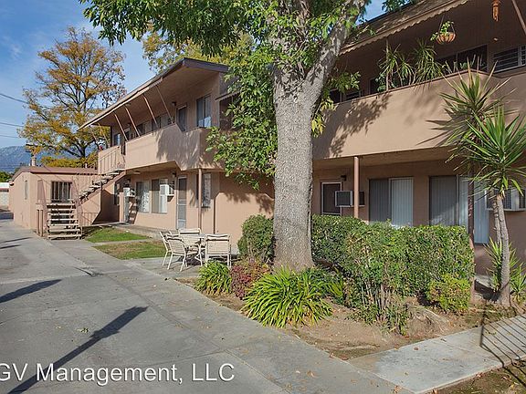 3rd image of 215 E Live Oak St APT F