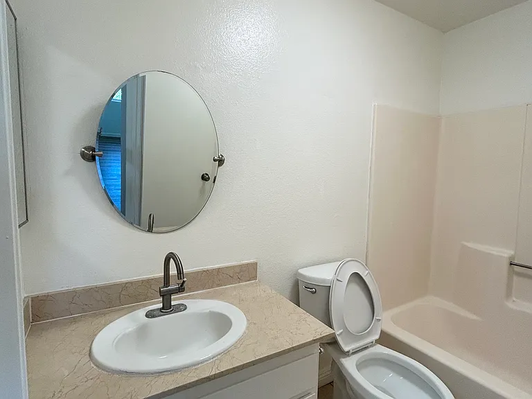 915 Carob Way #2 — Photo 6