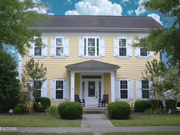 121 Fallberry St, Oak Ridge, TN 37830