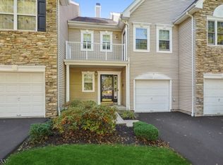 5 Battalion Dr, Basking Ridge, NJ 07920