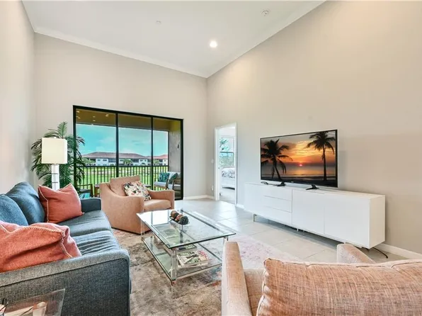 9386 Pocida CT #204, NAPLES, FL 34119