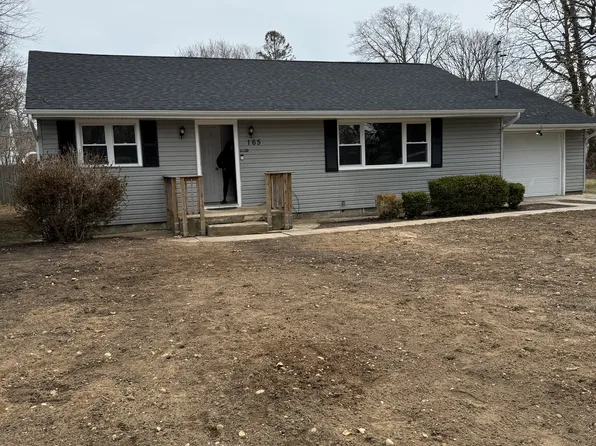 165 Lynbrook Dr, Mastic Beach, NY 11951