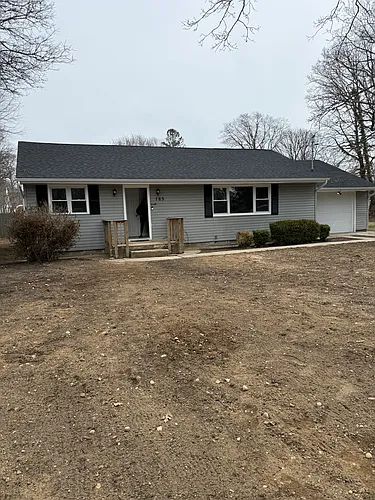 165 Lynbrook Dr Photo 1