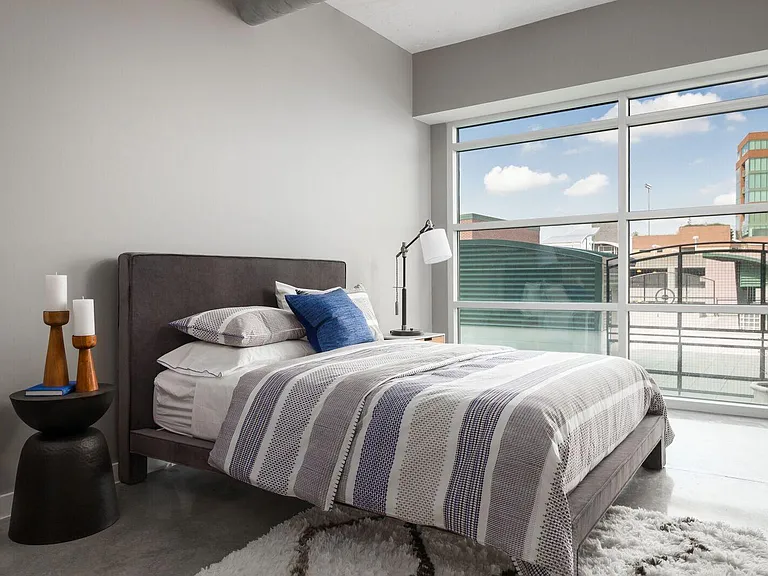 Ice House Lofts — Photo 9