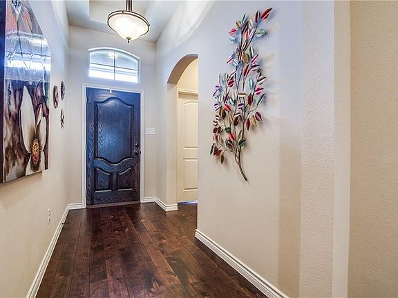 4th image of 9236 Barbara Dr
