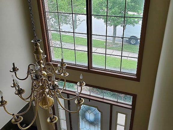 Foyer 2nd floor view