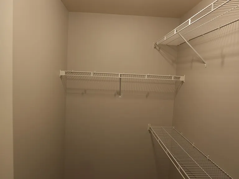 1645 Fleetwood Dr — Photo 23