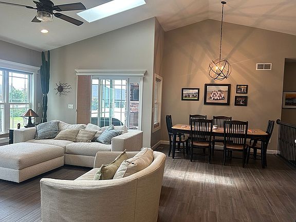 4th image of 12 Caladonia Ct