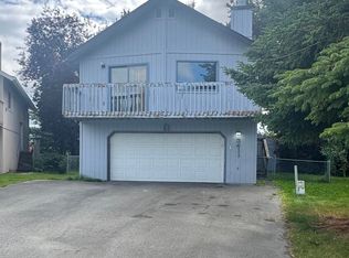 3411 Meadowbrook Cir, Anchorage, AK 99504