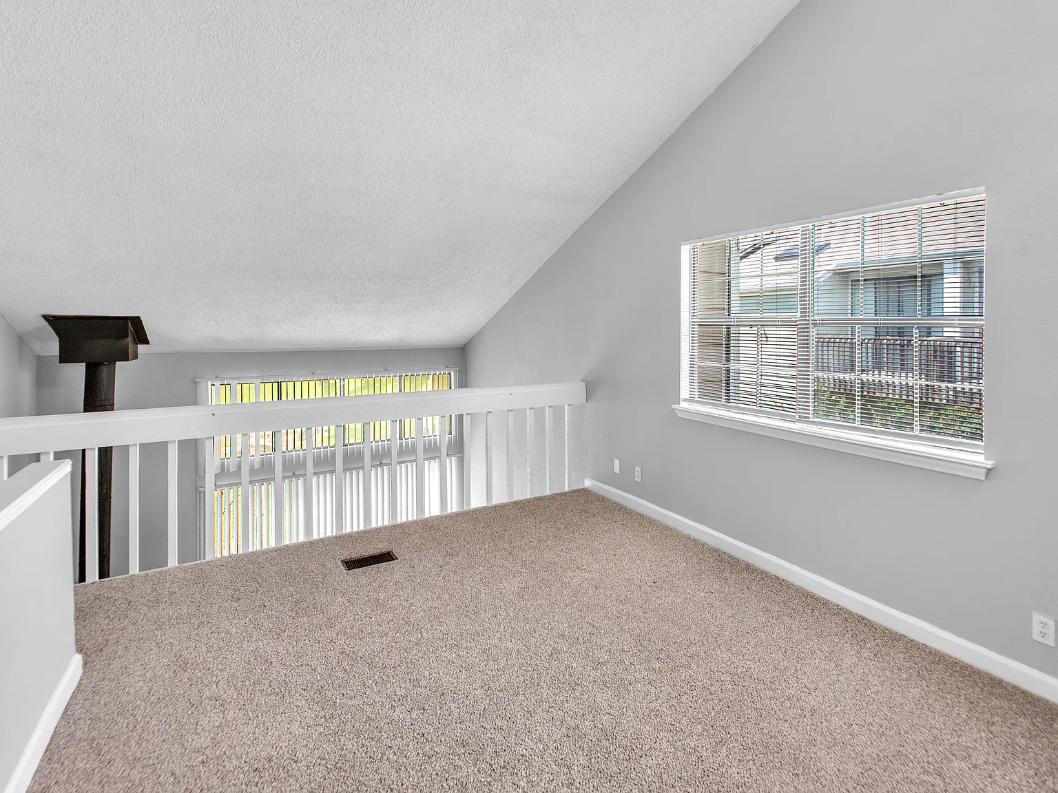 1 bed, 963 sqft, $975 — Photo 4