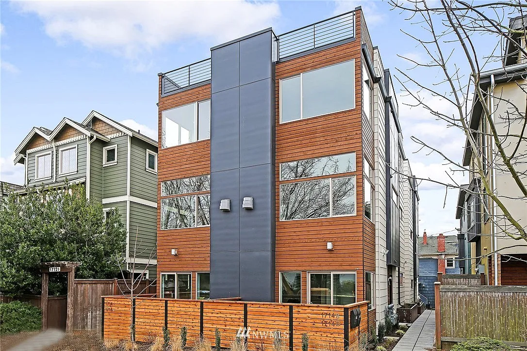 1714 A California Avenue SW photo 1
