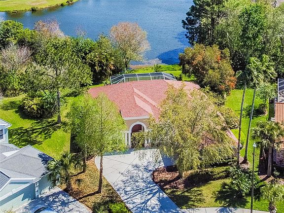 2nd image of 10546 Greencrest Dr