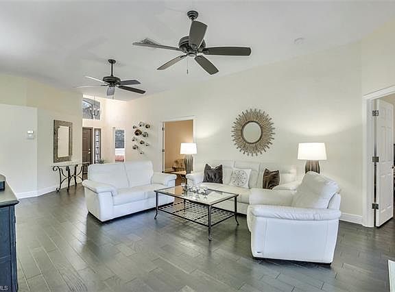 5th image of 12830 Maiden Cane Ln