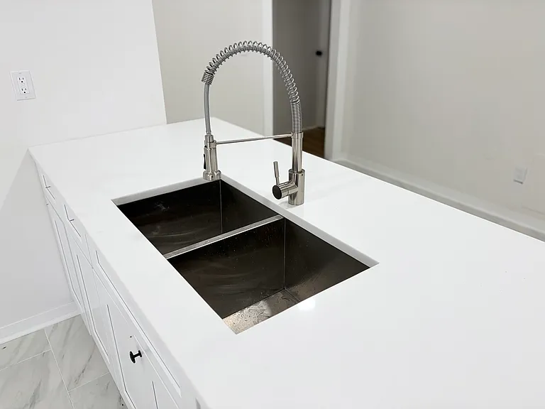 518 Placid Dr — Photo 3