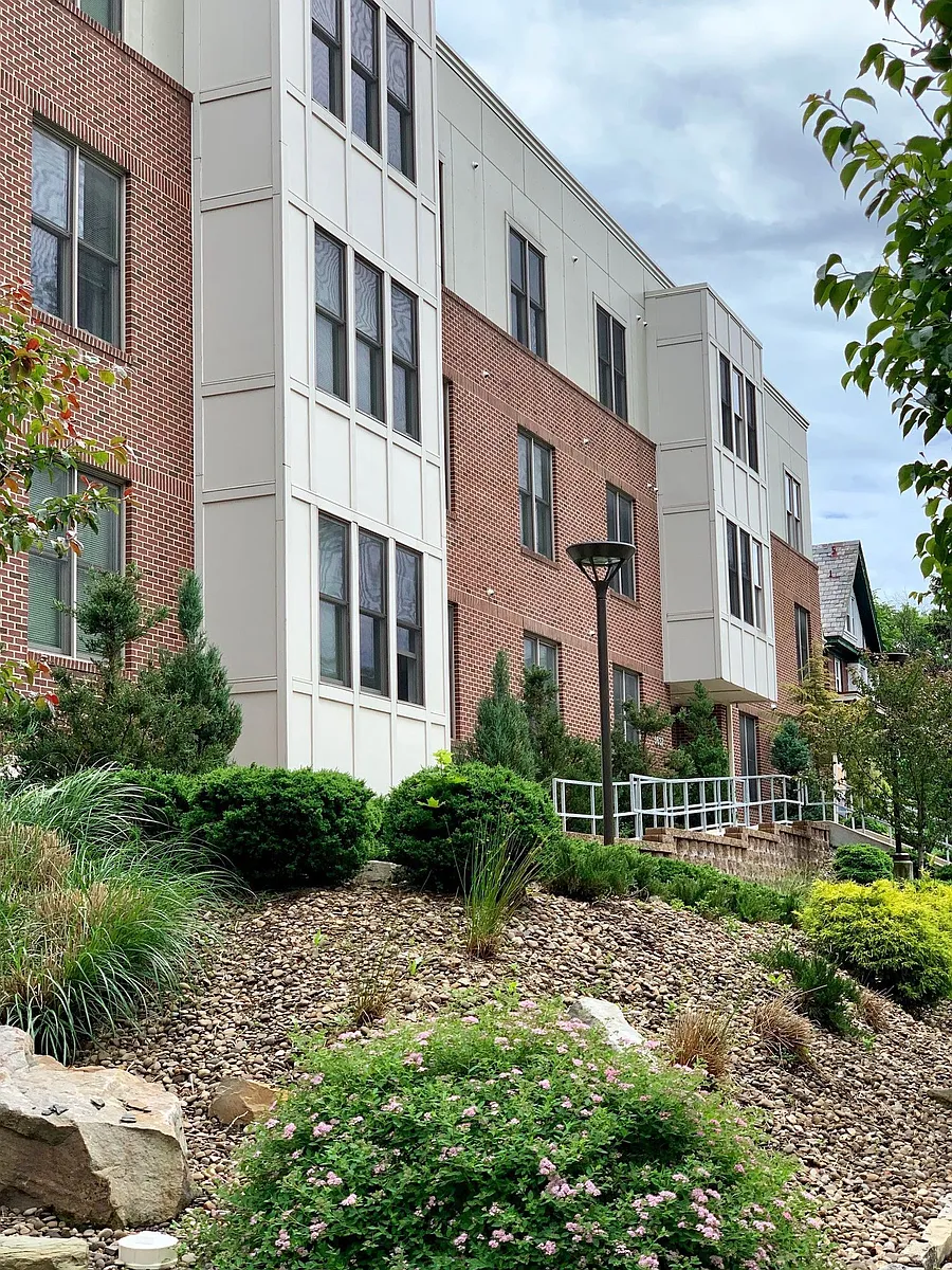 Building Photo - 5637 Forbes Ave