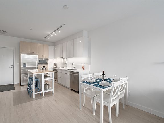 5th image of 1621 Hamilton Ave #312