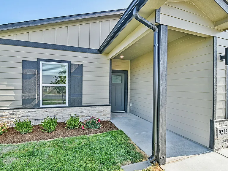 9212 E Hurst St — Photo 5