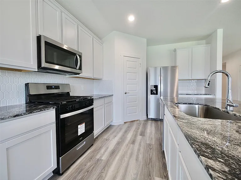 3414 Dursley Landing Ct — Photo 37