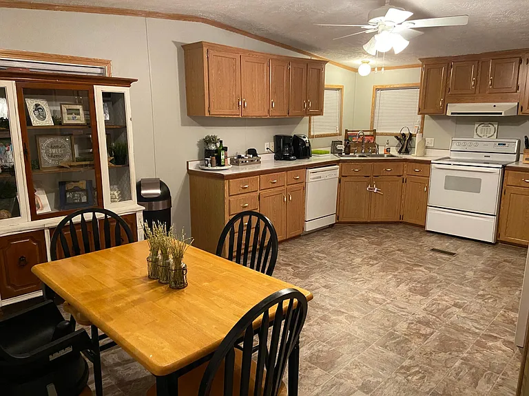 3431 Ray Owens Rd — Photo 10