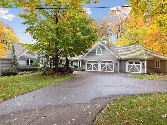 3rd image of 1510 Xanthus Ln N